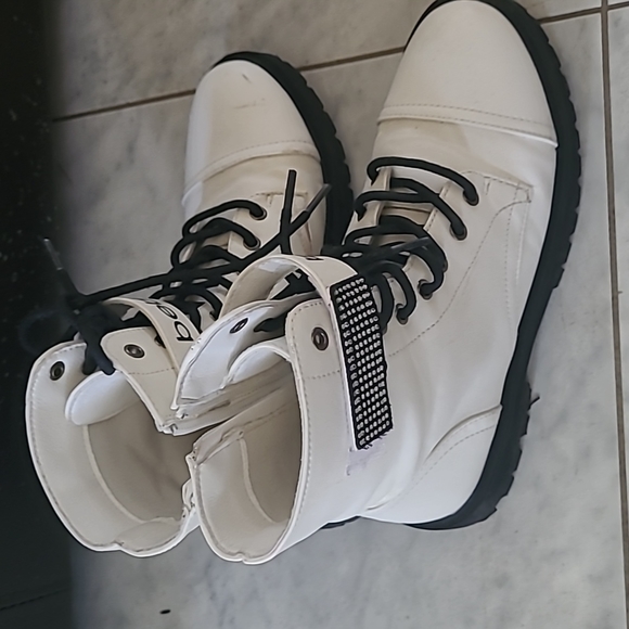 Bebe boots - Picture 1 of 7